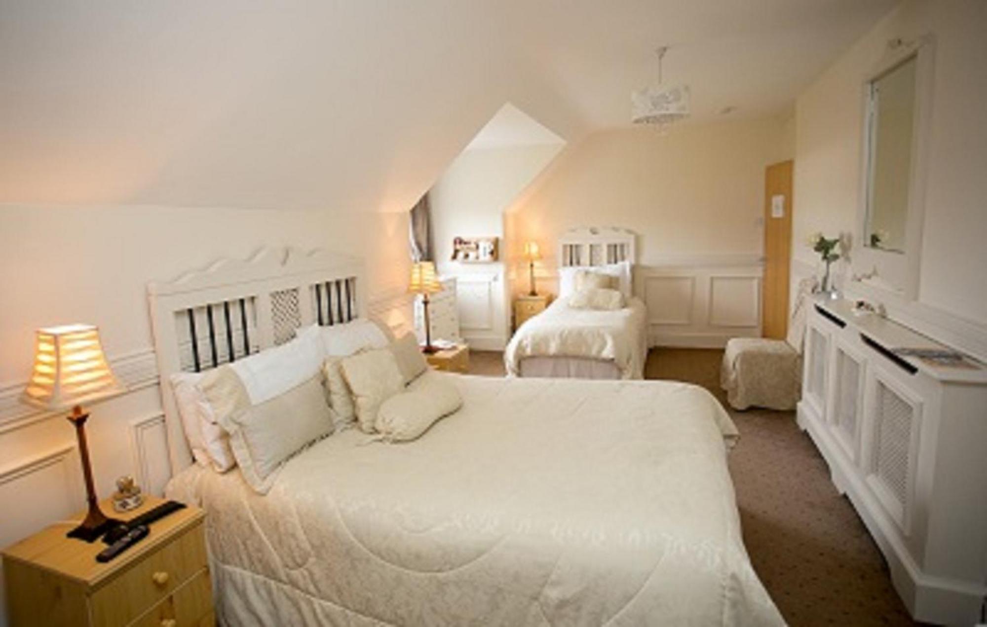 San Juan B&B Cloghran Room photo