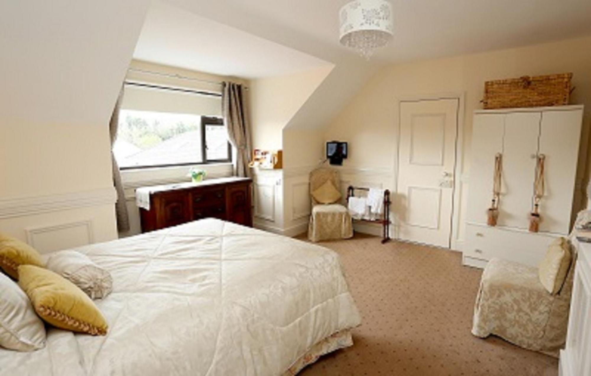 San Juan B&B Cloghran Room photo